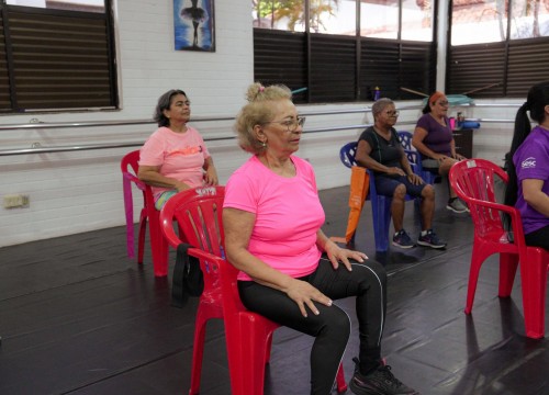 Ginástica Ritmica com grupo "Alegria de Viver" do Trabalho Social com Idosos