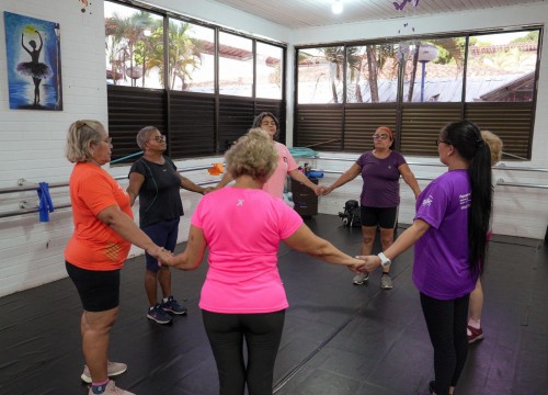 Ginástica Ritmica com grupo "Alegria de Viver" do Trabalho Social com Idosos